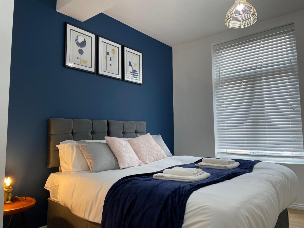 City Centre Gem In Southend Near The Beach, Station And Parking Apartment Exterior photo