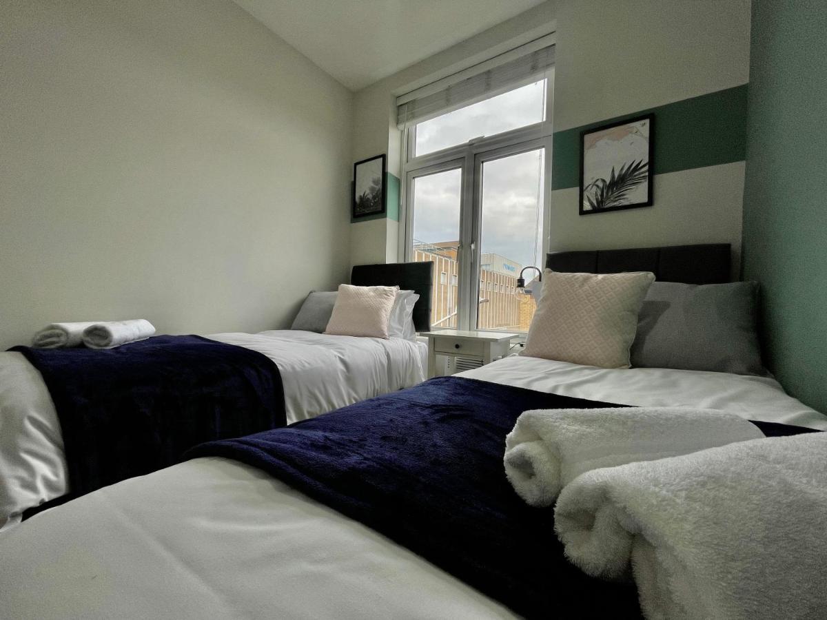 City Centre Gem In Southend Near The Beach, Station And Parking Apartment Exterior photo